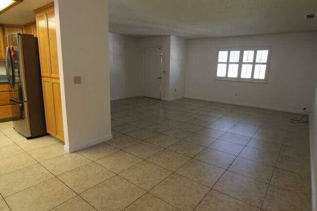 Building Photo - 1118 Lana St