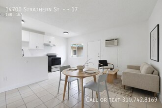 Building Photo - 14700 Strathern St