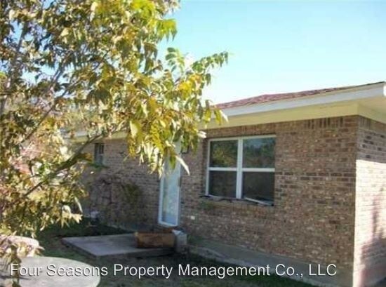 Primary Photo - 3 br, 2 bath House - 53 Holly Circle