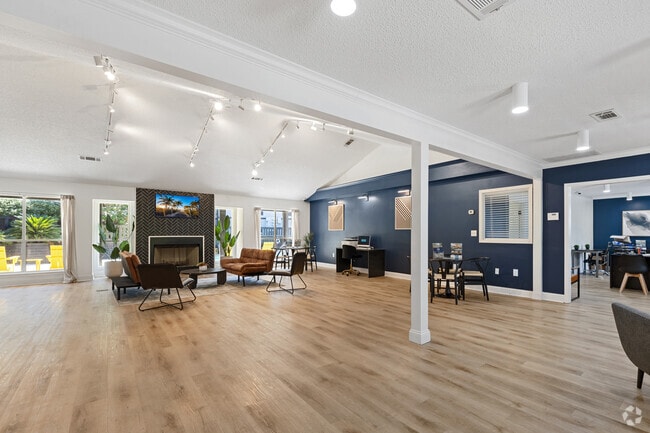 Sienna Square - Lobby - Alexis Chase