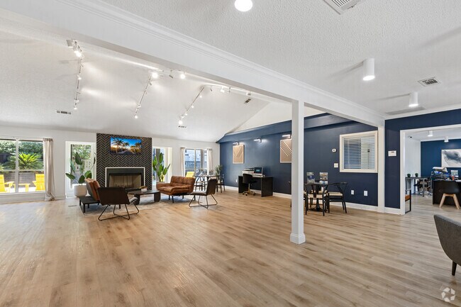 Plaza Sienna - Vestíbulo - Sienna Square - Modern Living