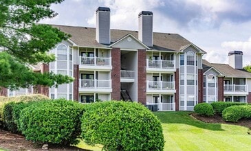 Building Photo - Polo Park