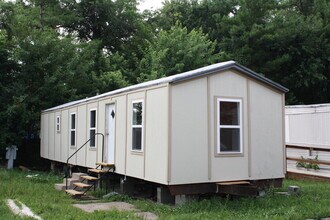 Building Photo - 103 Rice Ct