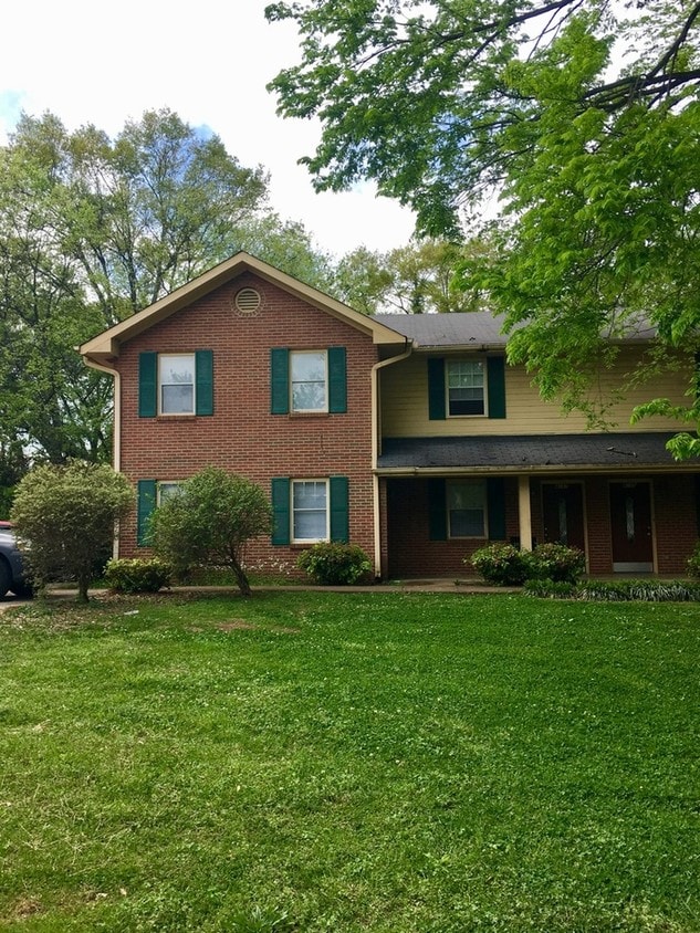 Newly Updated Townhome near Hwy153! Townhouse for Rent in