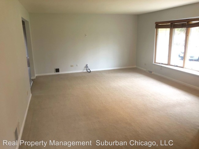 Building Photo - 3 br, 2 bath House - 324 S Ela Rd