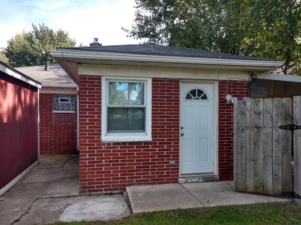 Primary Photo - 881 Allen Rd