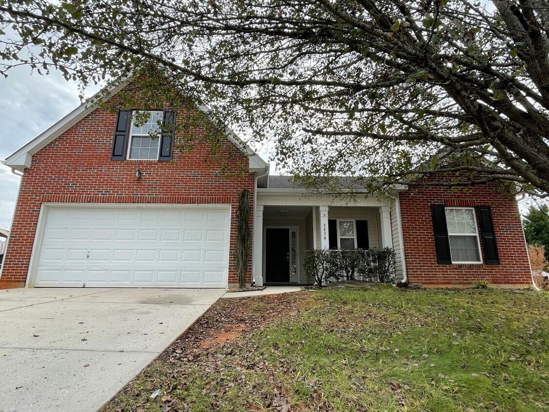 Primary Photo - See This 3 Bedroom Home In The Scotland Ri...