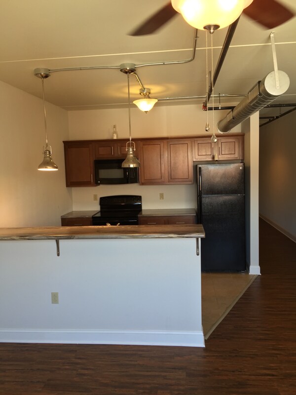 Foto del edificio - 422 Shrewsbury St