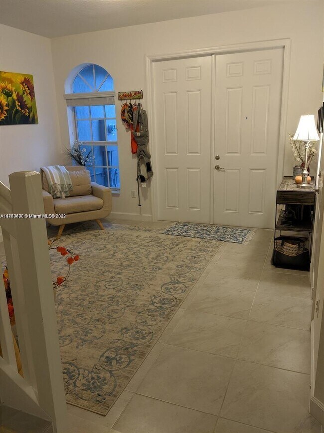 Foto del edificio - 7953 SW 120th Ave