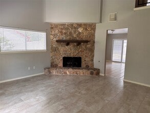 Building Photo - 3323 Brookdale Dr