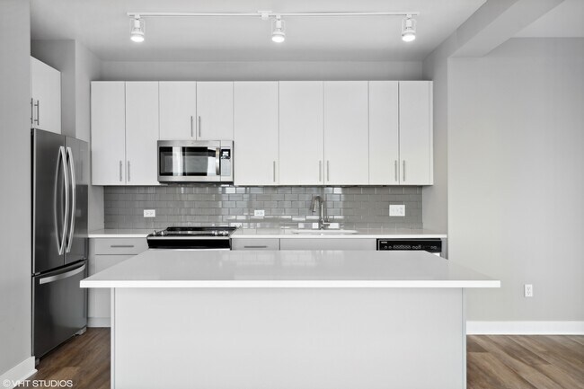 Foto del edificio - 448 N State St