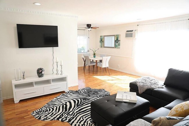 living room - Corporate Housing at the best Locations