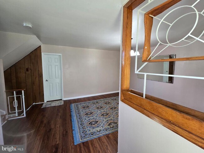 Foto del edificio - 647 Artwood Dr
