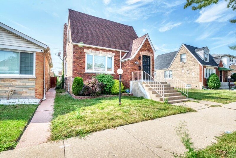 9830 S Forest Ave, Chicago, IL 60628 House Rental in Chicago, IL