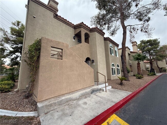 Foto del edificio - 3145 E Flamingo Rd