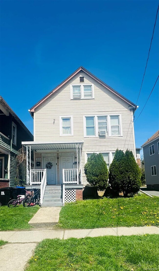 Building Photo - 18 Taylor Ave