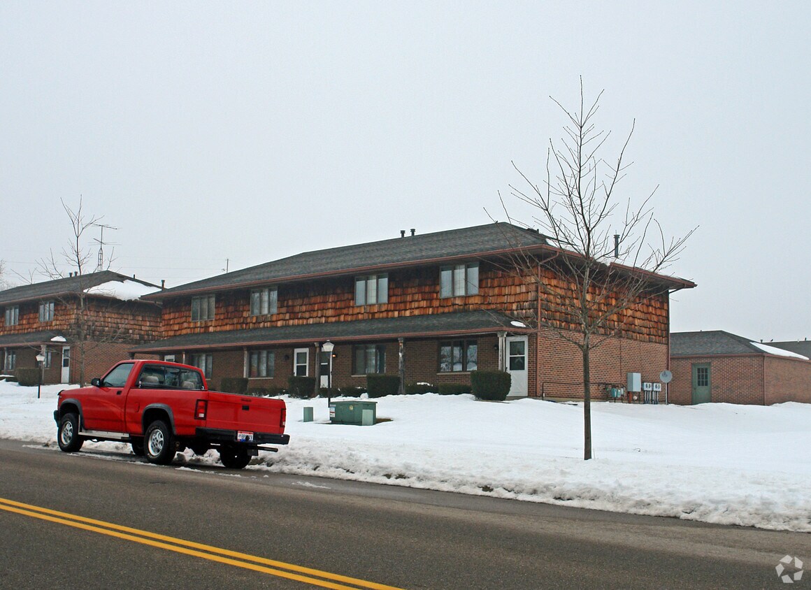 Building Photo - 3244 Red Coach Dr
