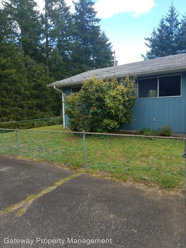 Primary Photo - 3 br, 2 bath House - 160 W LAKE ISABELLA LOOP