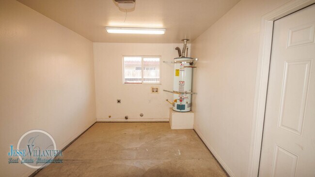 Foto del edificio - 628 Spring Meadow Ct