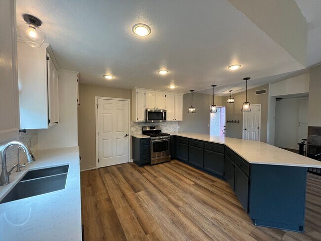 Building Photo - Country Living, in San Luis Obispo's Hidde...