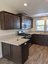 Building Photo - 1540 7th St