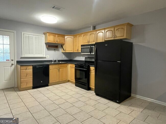 Foto del edificio - 1585 Piedmont Cir NE