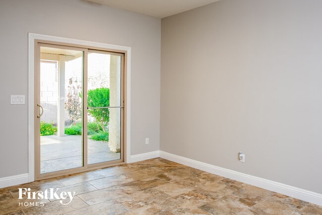 Building Photo - 6846 Majestic Palm Dr