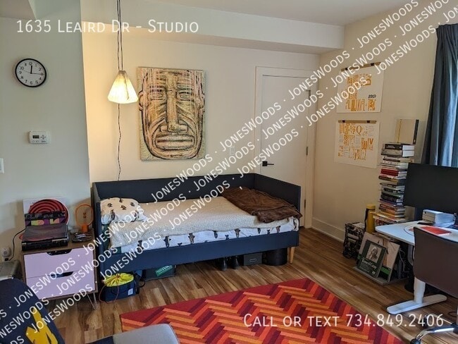 Building Photo - 1635 Leaird Dr