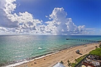 Building Photo - 17001 Collins Ave