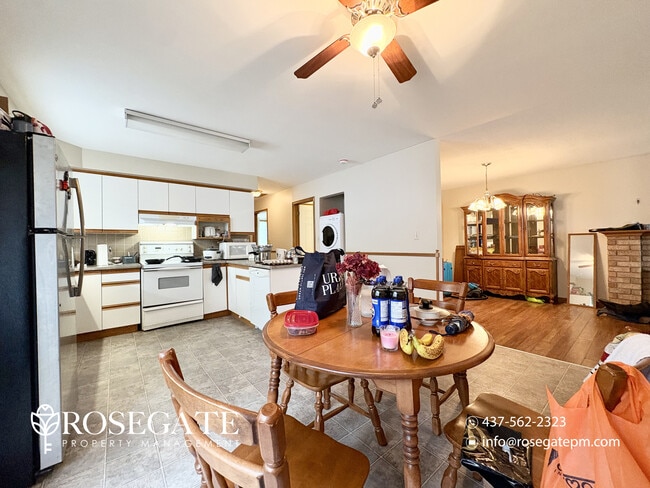 Building Photo - Spacious 2-Bedroom Main Level Apartment with Garage & Backyard – Welland