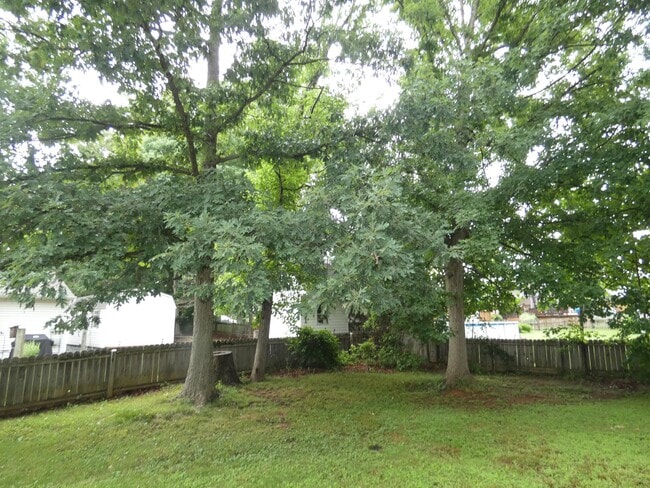 Building Photo - 23 St Albans Blvd