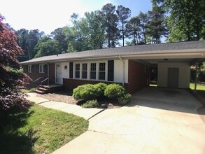 Building Photo - 6909 Justice Dr