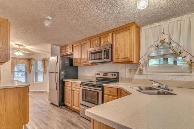 Building Photo - 1559 US-90