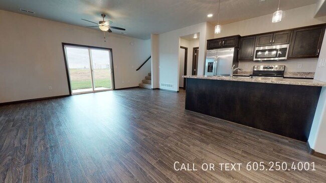 Foto del edificio - 3 Bed, 2.5 Bath Townhome