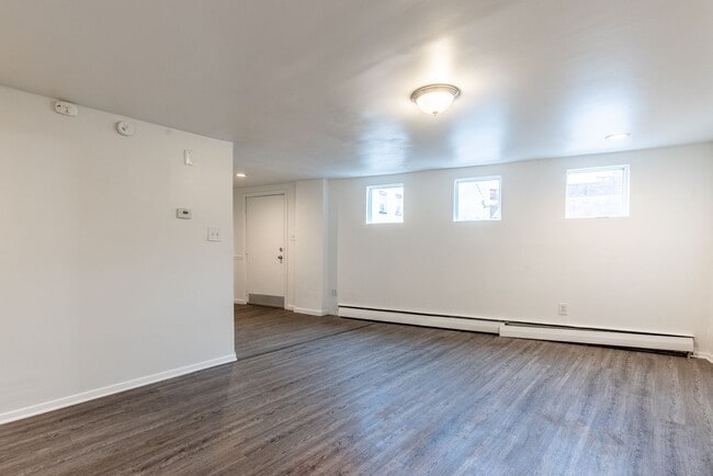 Building Photo - 2233 Arlington Ave