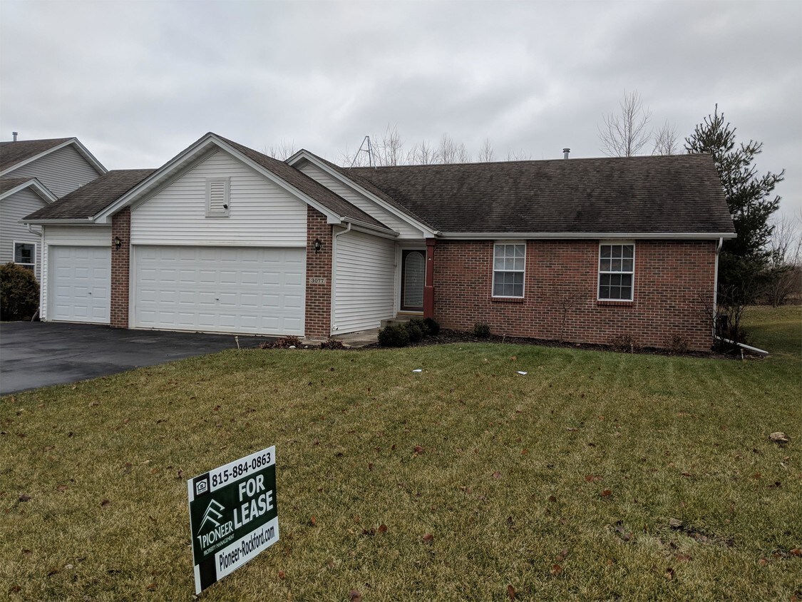 3077 Hamlin Dr, Machesney Park, IL 61115 House for Rent in Machesney