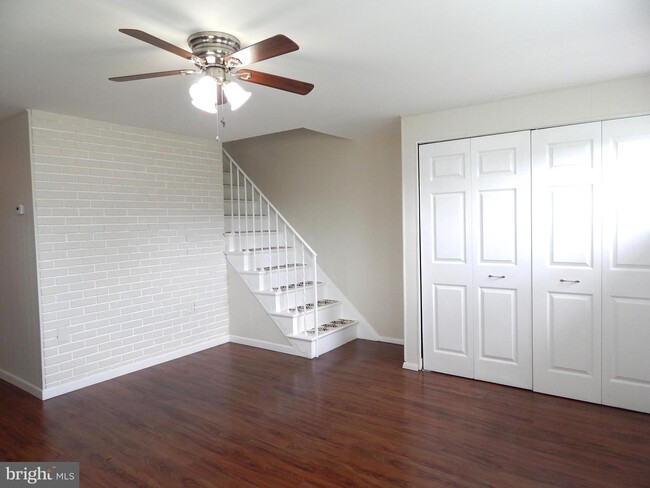 Building Photo - 1312 Mantle St