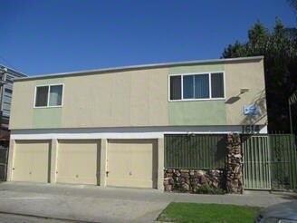 Primary Photo - 1614 Cherry Ave