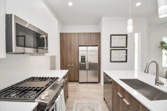 Building Photo - 3015 Pelon Cay Dr