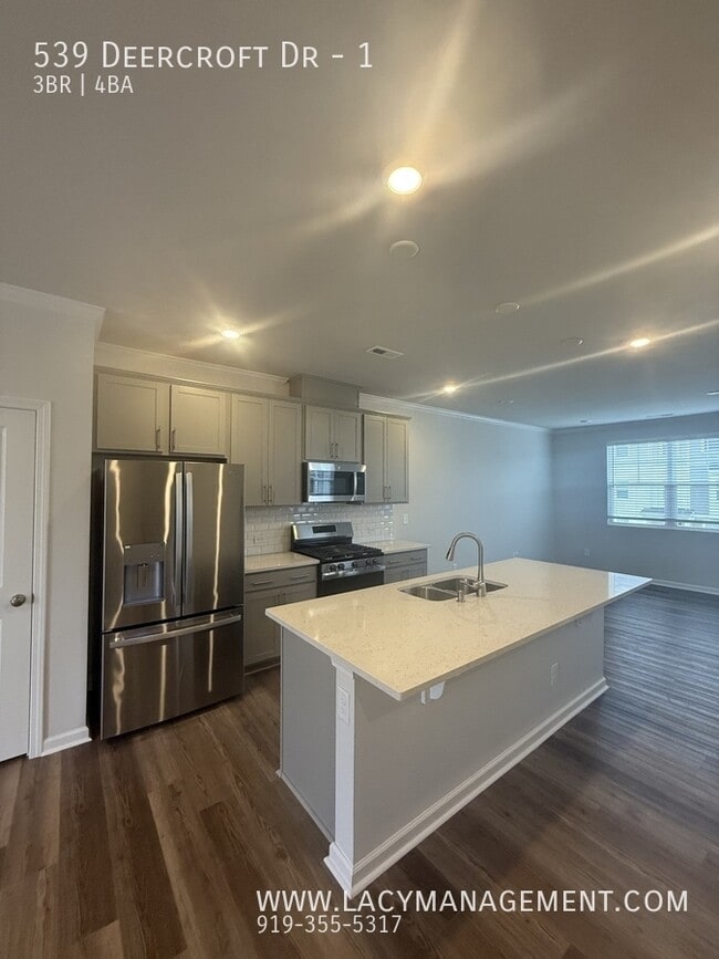 Building Photo - 539 Deercroft Dr