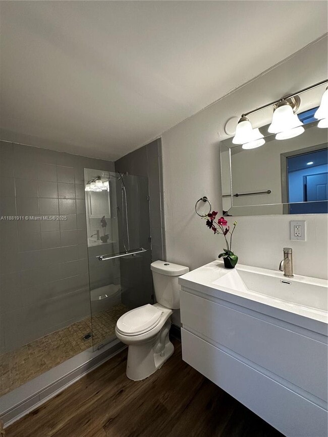 Building Photo - 571 SW 71st Pl