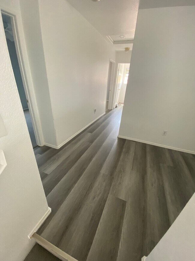Foto del edificio - 15221 Hallmark Ln