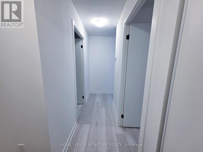 Photo du bâtiment - 1 Kyle Lowry Rd