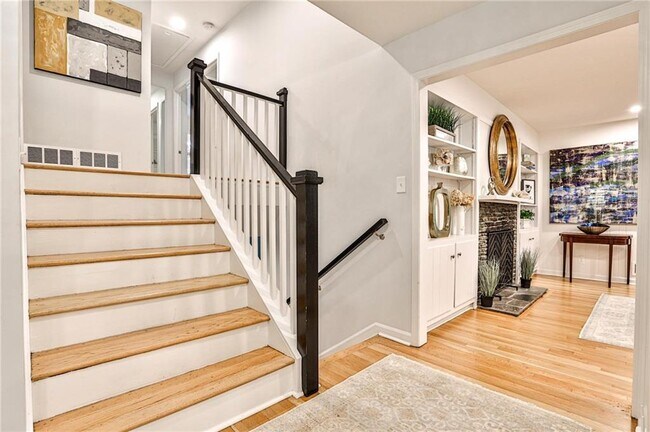 Foto del edificio - 4735 Millbrook Dr NW