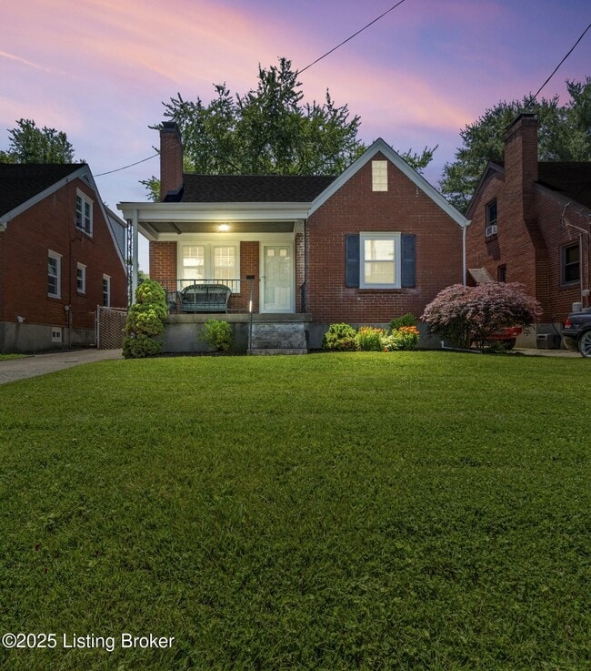 Building Photo - 726 Parkway Dr