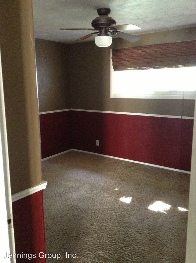 Foto del edificio - 3 br, 2 bath Apartment - 2323 Agate St.