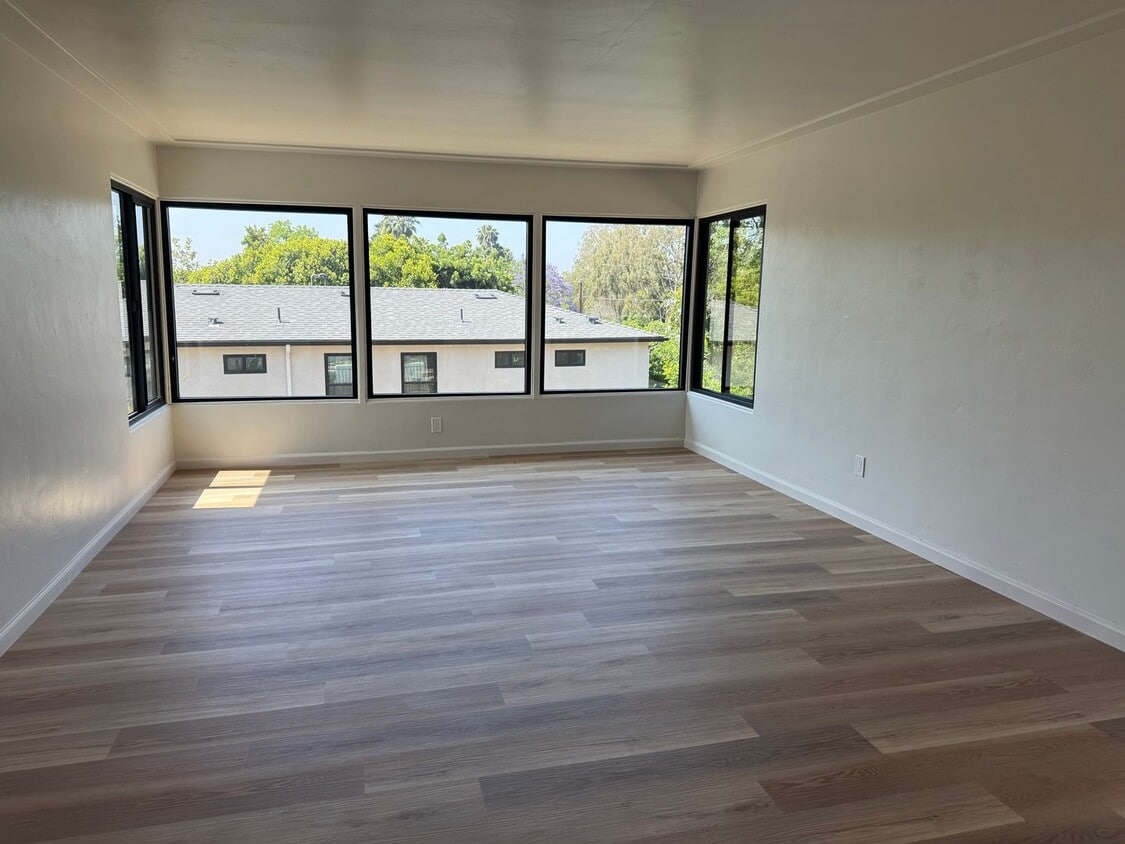 Primary Photo - *******Classic Mt. Helix Ranch Style Home*...