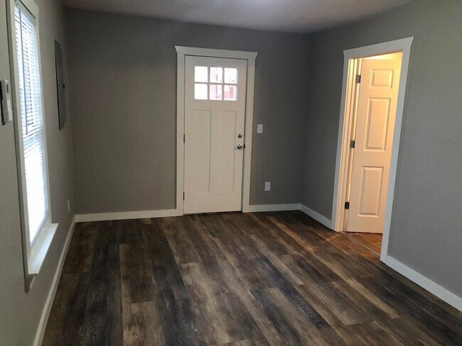 Bedroom - 807 E 21st Ave