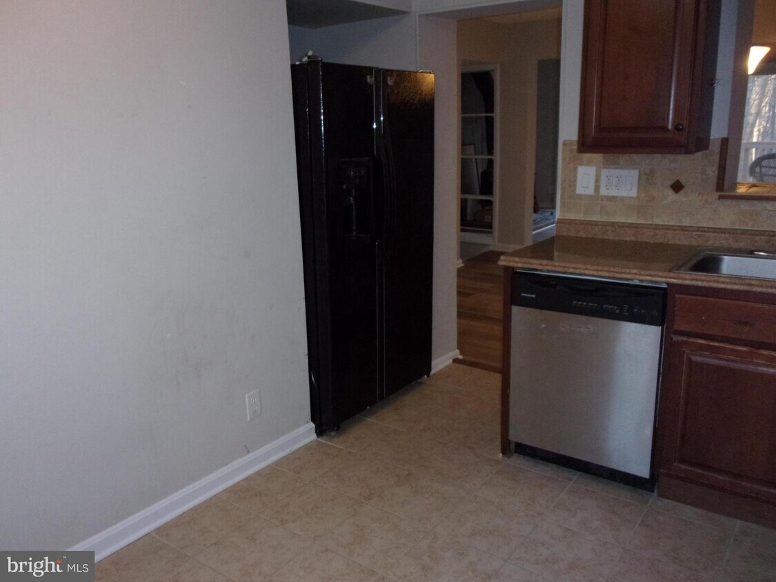 Primary Photo - 1615 Valencia Way