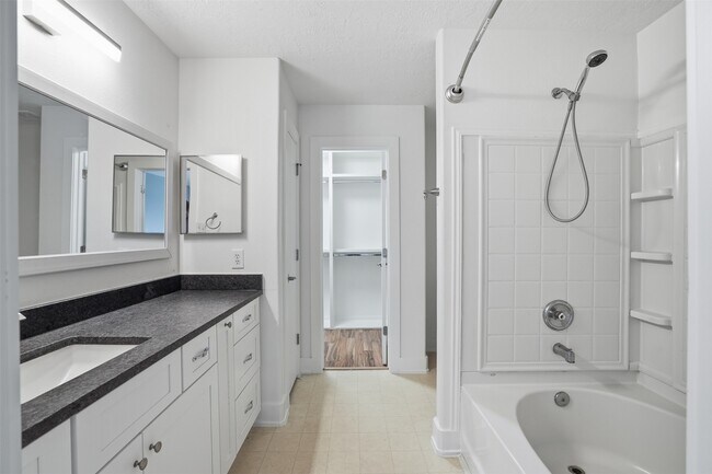 Foto del edificio - 1631 Hade Meadow Ln